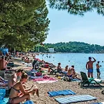 2 Bedroom Awesome Apartment In Makarska
