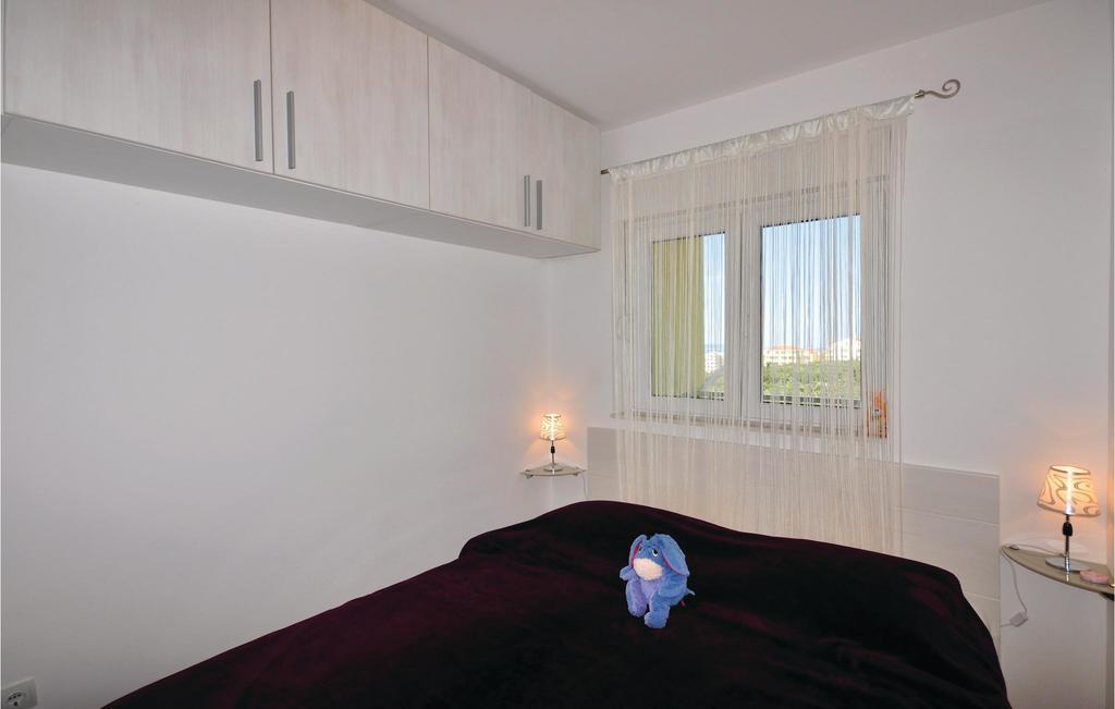 Apartment 2 Bedroom Awesome In Makarska