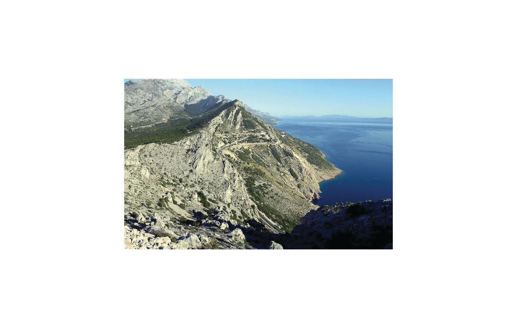 Apartment 2 Bedroom Awesome In Makarska
